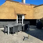 Ege - 200m From The Sea By Interhome *