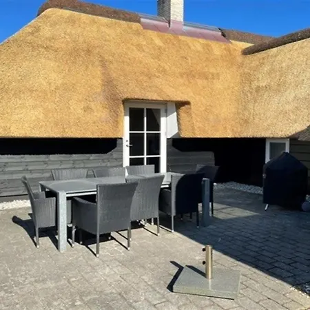 Ege - 200m From The Sea By Interhome *