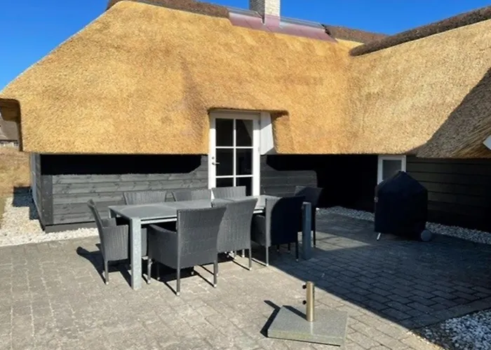 Ege - 200m From The Sea By Interhome *